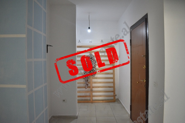 Apartament 2+1 per shitje ne Kompleksin Fratari ne Tirane.&nbsp;
Apartamenti pozicionohet ne katin 